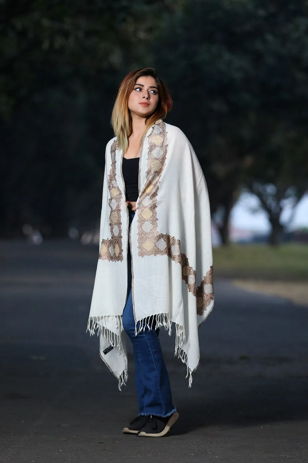 PEARL WHITE COLOUR KASHMIRI STOLE WITH CLASSY SWAROVSKI WORK DEFINES FEMINISM AND ENHANCES SOPHISTICATION